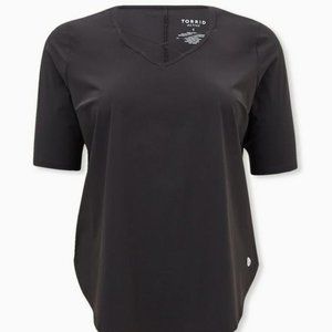 Torrid Size 4 NWT Tech Jersey Strappy Neck Short Sleeve Active Tee